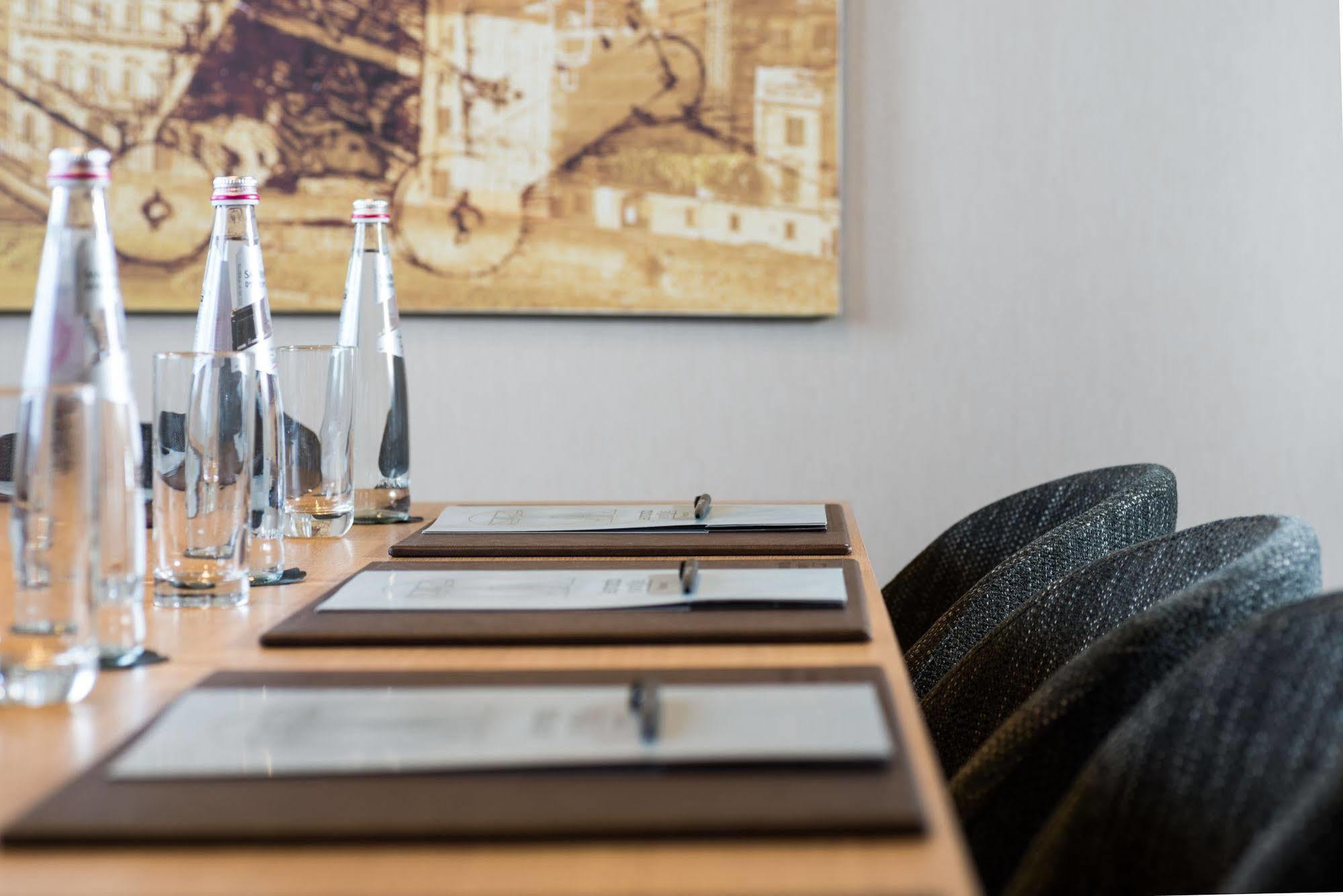 Leonardo Boutique Rehovot Hotel Kültér fotó